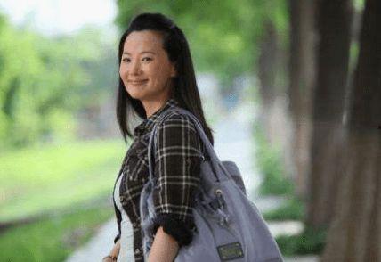 咏梅早期生活照