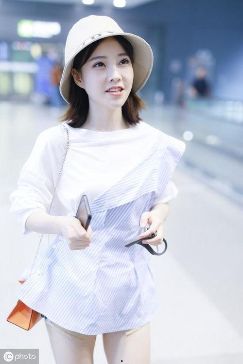 女王写真网红  第3张